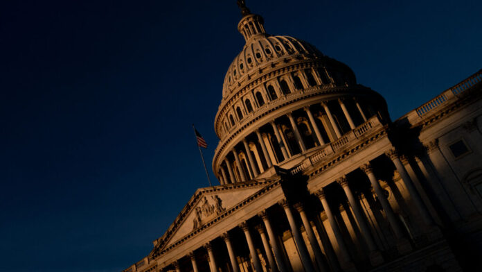 Federal government set to shutdown after Senate can't reach deal